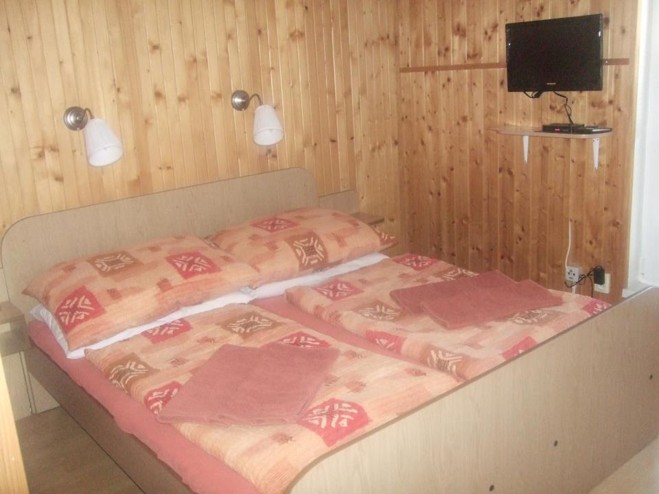 Penzion Kardinal Velke Uherce エクステリア 写真